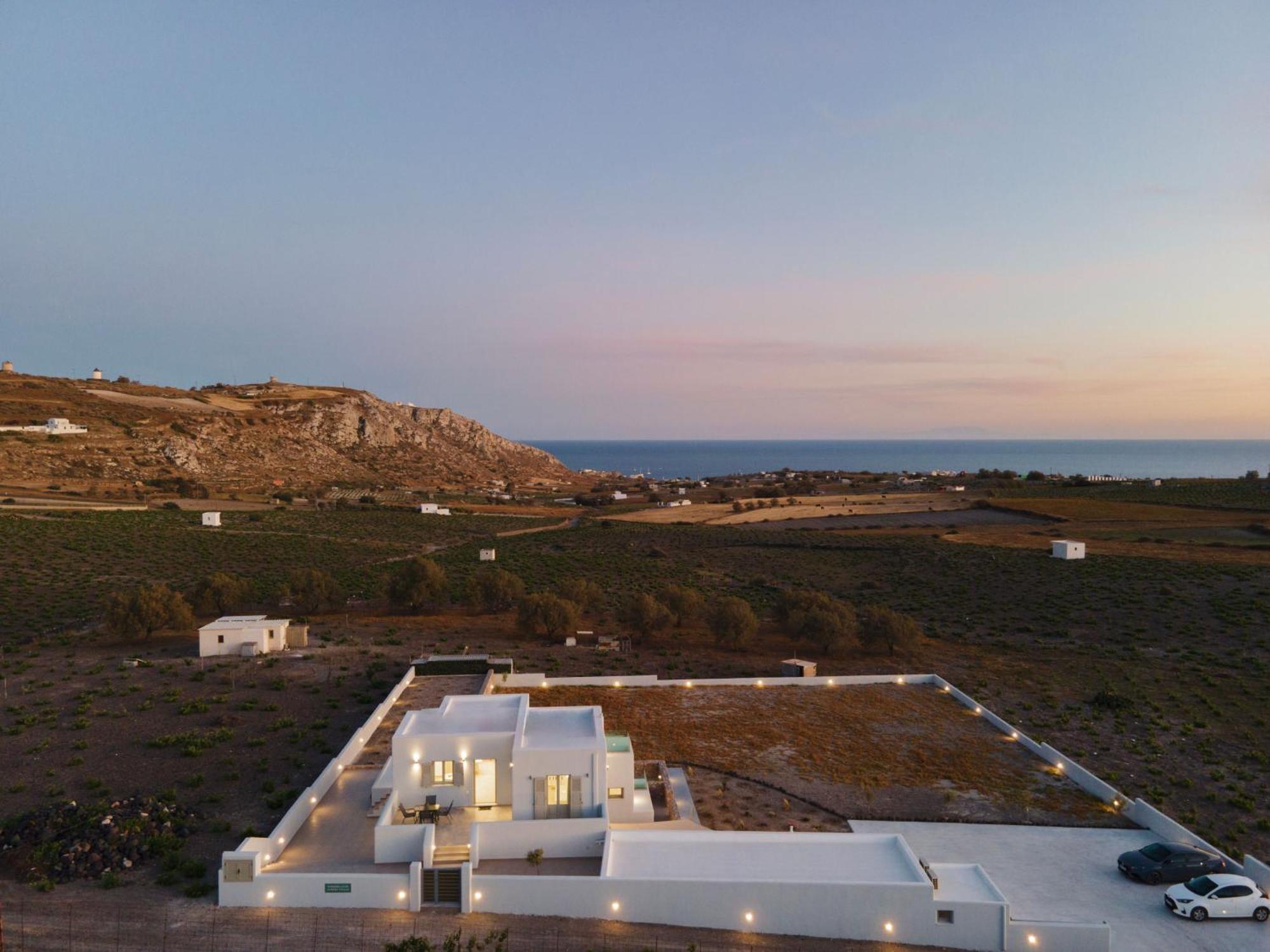 Windmillside Luxury Villas Emporio  Exterior foto
